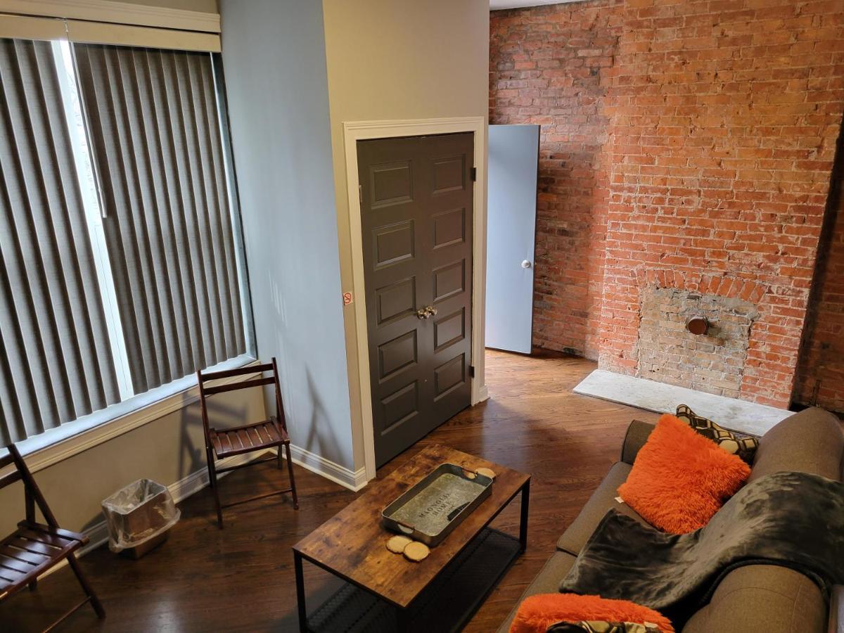 신시내티 Modern Rustic Split Level With Balcony 아파트 외부 사진