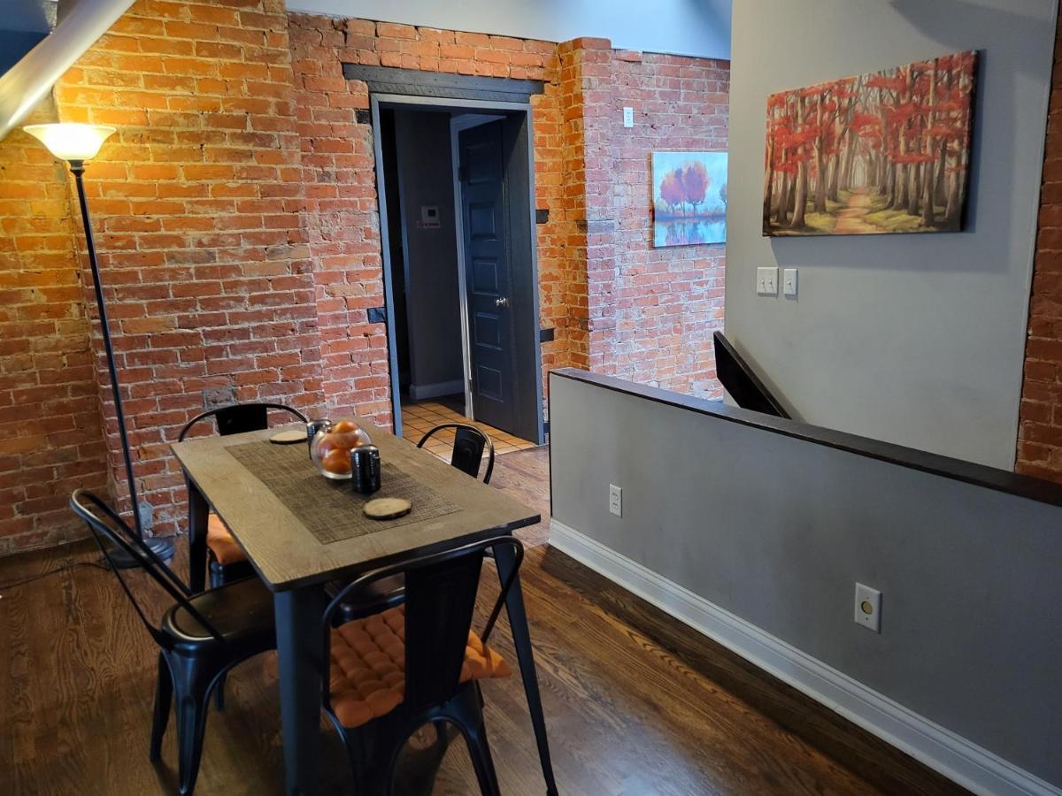 신시내티 Modern Rustic Split Level With Balcony 아파트 외부 사진